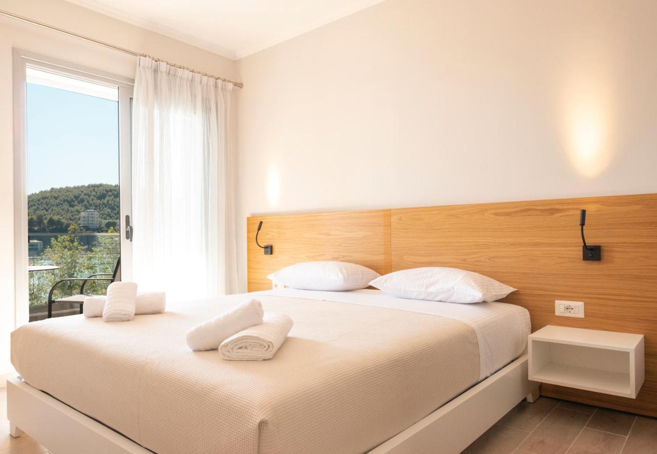 Sonar En El Mar Bed & Breakfast ฮีมาเรอ ภายนอก รูปภาพ