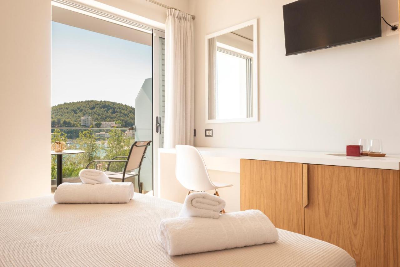 Sonar En El Mar Bed & Breakfast ฮีมาเรอ ภายนอก รูปภาพ